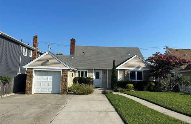 827 E Park Avenue unit: Lower photos photos