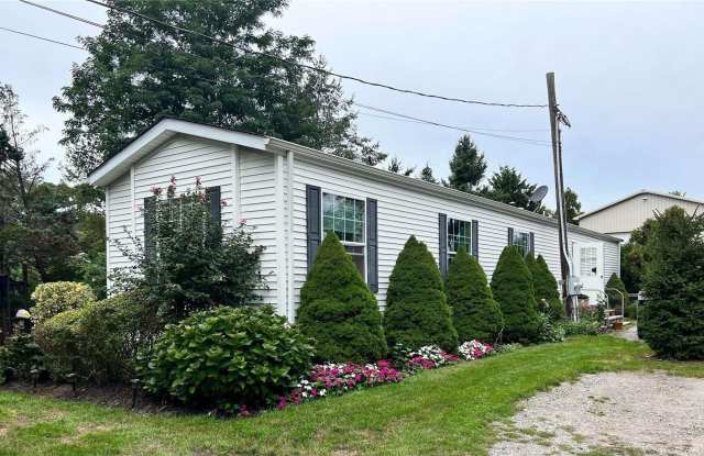 588 Hubbard Avenue photos photos