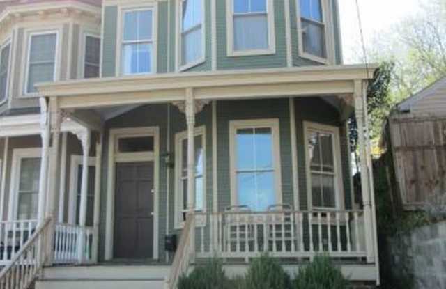 MCV, VCU, Church Hill, 2 Story, 3 Bedroom, 2 1/2 Bath House photos photos