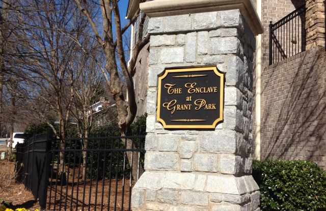 891 Commonwealth Avenue Gallery 2