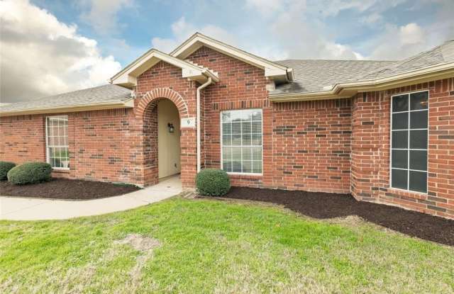9 Straight Creek Court Gallery 2