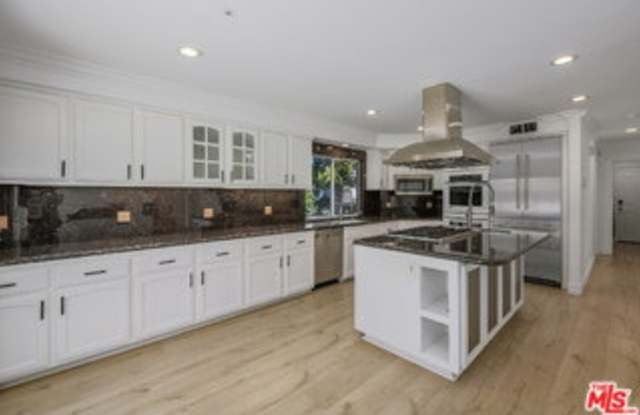 6263 Penfield Avenue Gallery 4