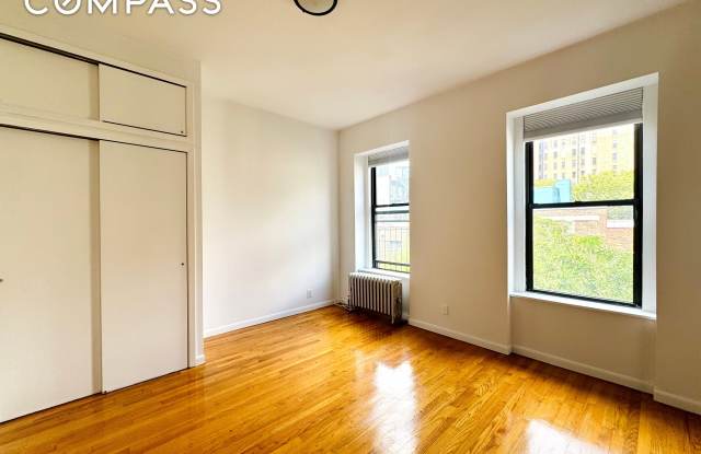 306 East 11th Street photos photos