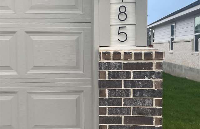 185 Grey Slate Avenue Gallery 2
