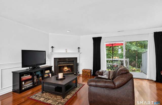 123 Old Belden Hill Road Gallery 3