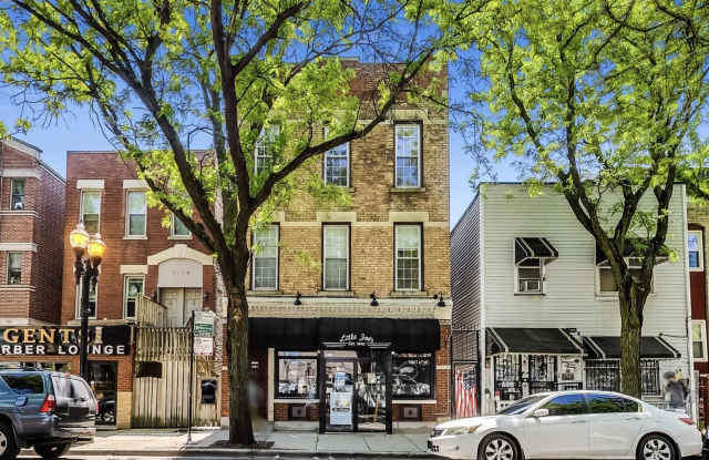 1041 W Taylor Street - 1041 West Taylor Street, Chicago, IL 60607
