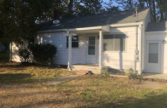 Available Now!  Newly renovated 2 Bedroom country home! Gallery 3