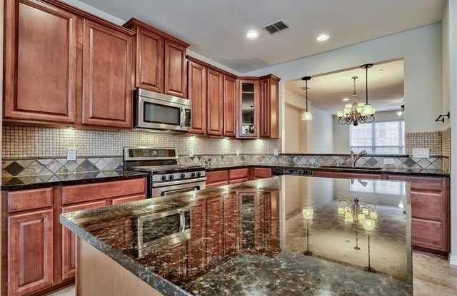 7865 Oxer Drive Gallery 3