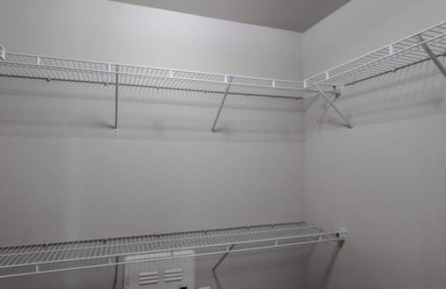 7802 Pipers Ln Gallery 1