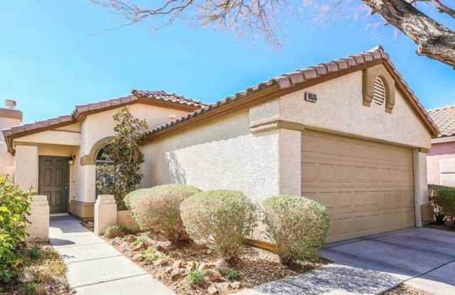 DOWNTOWN SUMMERLIN photos photos