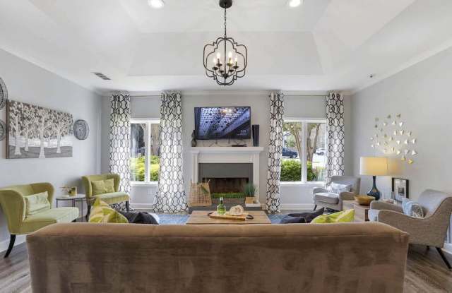 The Onyx Hoover Apartments Gallery 3