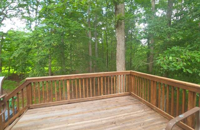 39000 TANGLEWOOD Court Gallery 2