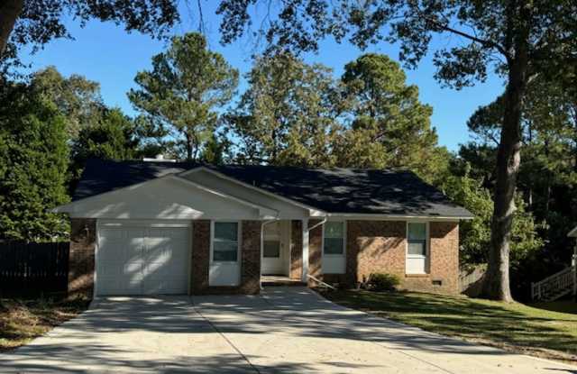 For Rent - 3 bedroom Close to Ft Bragg photos photos