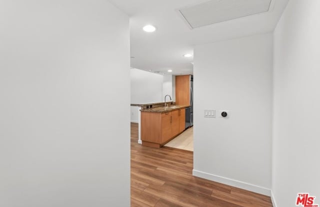 13650 MARINA POINTE Dr Gallery 2