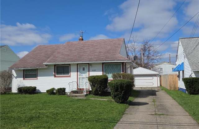 4148 E 189th Street photos photos