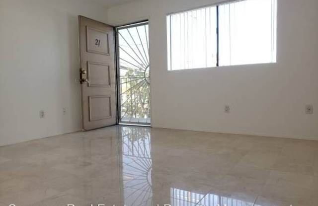 4331 53rd Unit 21 Gallery 2