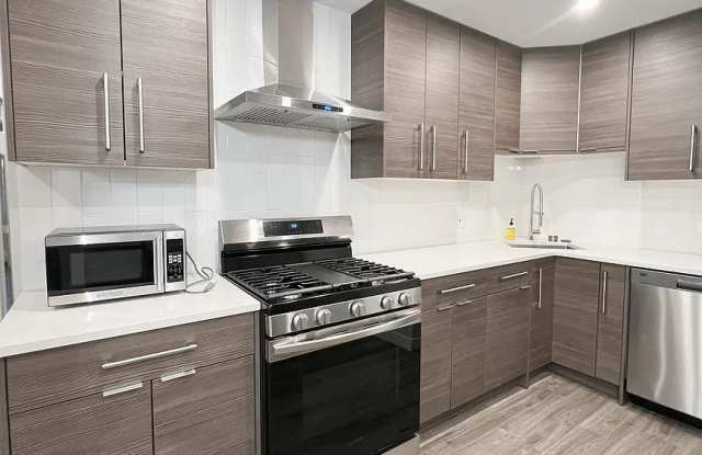 6 Parkside Ct Apt 5 - 6 Parkside Court, Vernon Hills, IL 60061