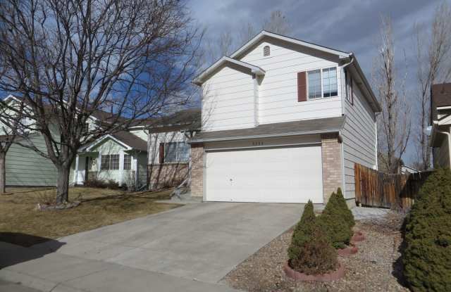 Updated Single Family home in Thornton Gallery 1