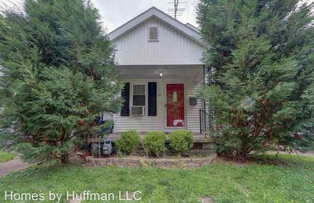 311 N. Englewood Avenue - 311 North Englewood Avenue, Evansville, IN 47711