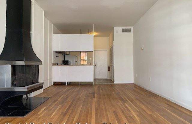 607 Browns Court, SE Gallery 2