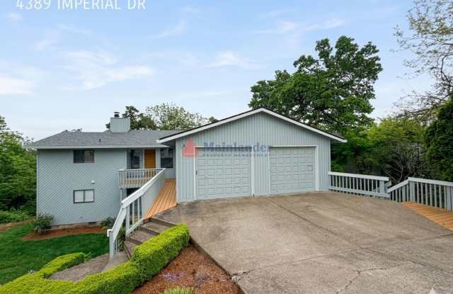 Brand New Flooring and Paint Upper Level Duplex photos photos