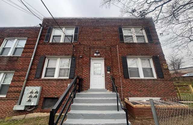 2820 POMEROY Road SE unit: 2 photos photos