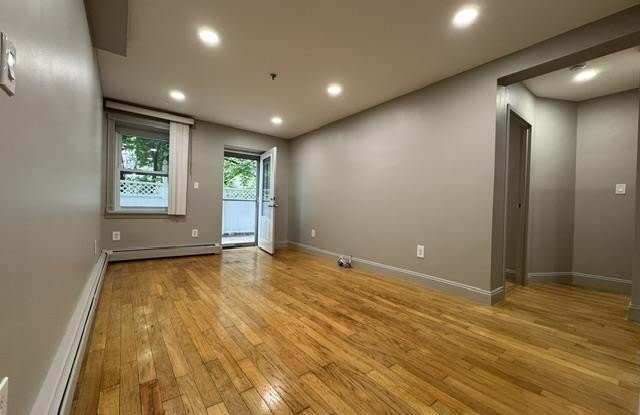 121 GARRISON AVE Gallery 2