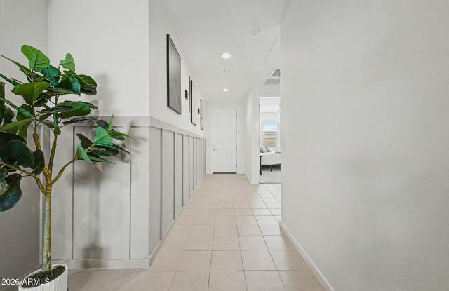 4370 W SUNCUP Drive Gallery 3