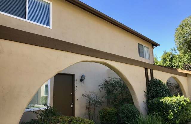 FOR RENT -  Beautifully Remodeled 3Br/1.5Ba 1215 Sf Townhouse In Penasquitos Pines Gallery 1