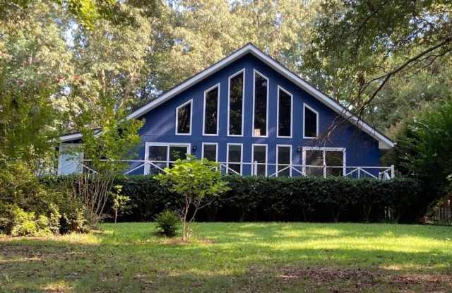 522 Capri Drive - 522 Capri Drive, Hart County, GA 30643