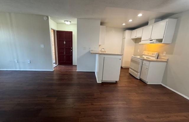 105 Monterey Pines Apartments photos photos