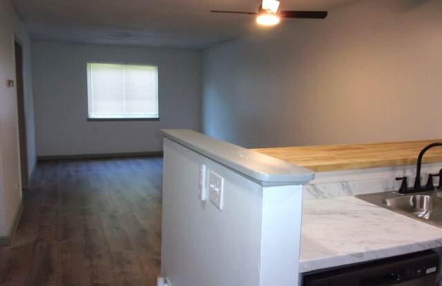 1673 Eagles Place Gallery 2