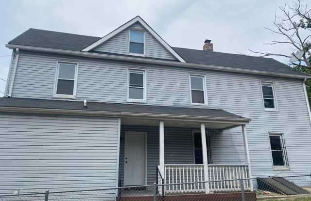 1633 SEXTON STREET photos photos