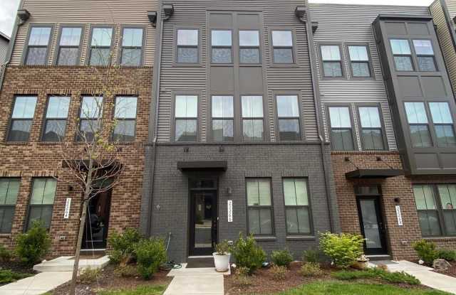 22266 SIMS TERRACE - 22266 Sims Ter, Brambleton, VA 20148