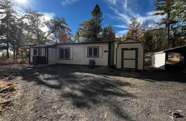 3 bed / 2 bath manufactured home on 5 acres Gallery 1