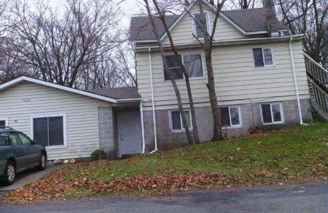 1120 15th Avenue E unit: 1/2 photos photos