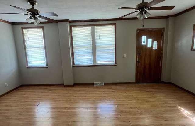 1408 Oshkosh Avenue Gallery 3