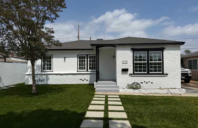 Stunning Fully Renovated Home in Prime Burbank Location! photos photos