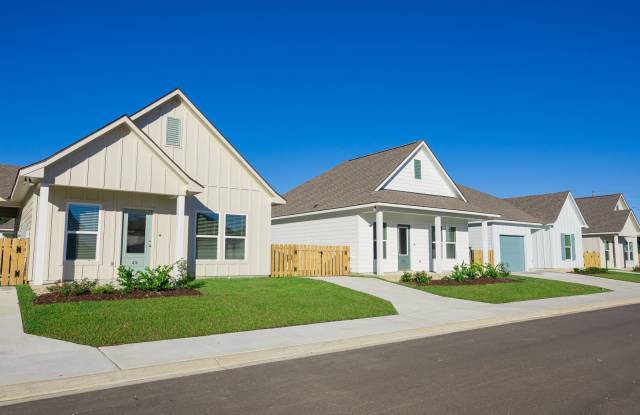 Cypress Point Cottages Gallery 3