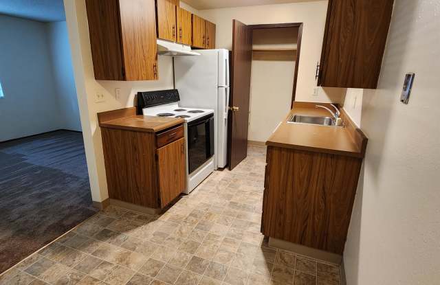 7935-2 3rd Ave SE - 7935 3rd Avenue Southeast, Tanglewilde, WA 98503