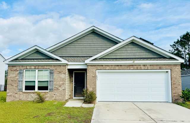 4 bed, 2 bath-- Available Aug 2026! photos photos