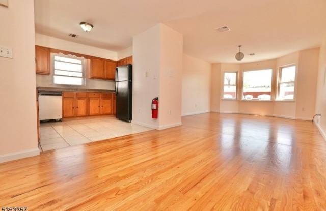 22 Wakeman Ave - 2nd Fl. photos photos