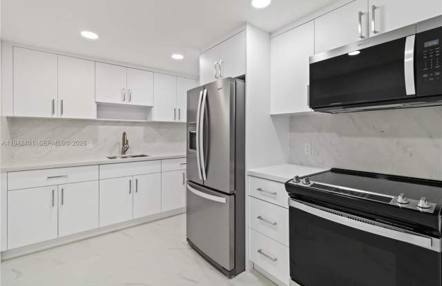 7144 Southgate Blvd photos photos