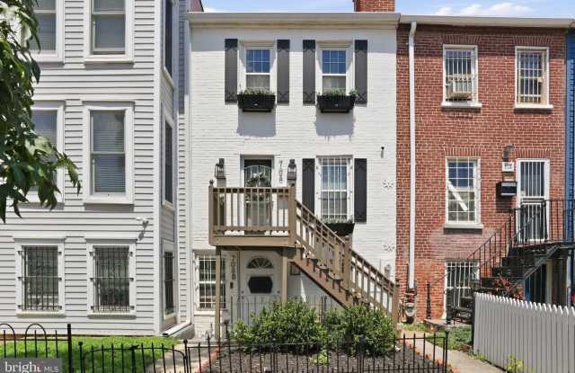708 I Street SE photos photos