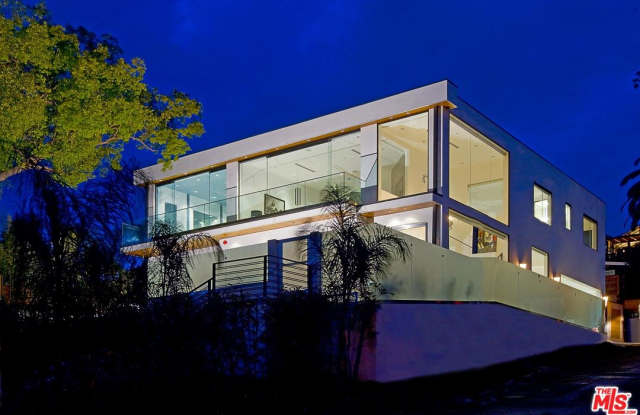 8967 SHOREHAM Drive Gallery 2