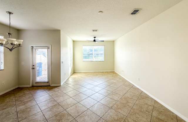 13715 Rosette Rd Gallery 4