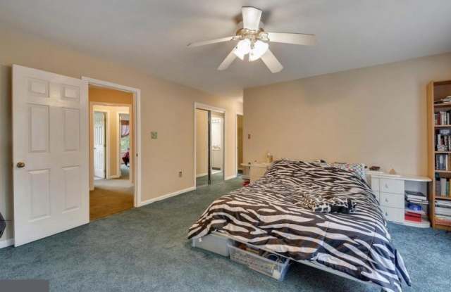 7300 Deer Lake Ln photos photos