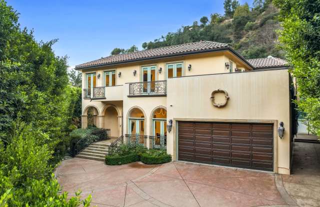 1447 San Ysidro Dr photos photos