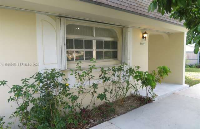 17247 SW 112th Pl photos photos