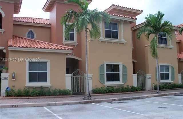 4933 N Harbor Isles Dr photos photos